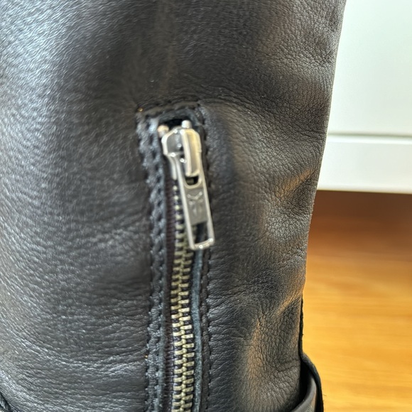 Frye Riding Boot, size 6.5 - Picture 3 of 8